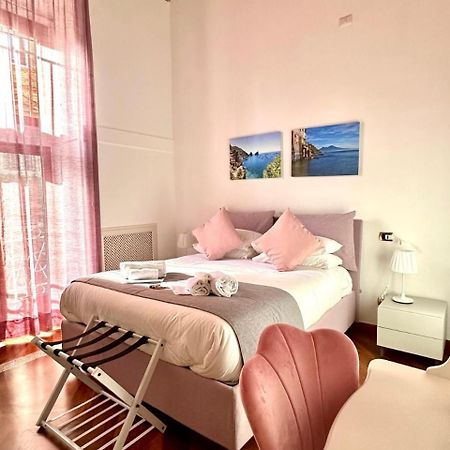 Pink Star Napoli Luxury Apartment Luaran gambar