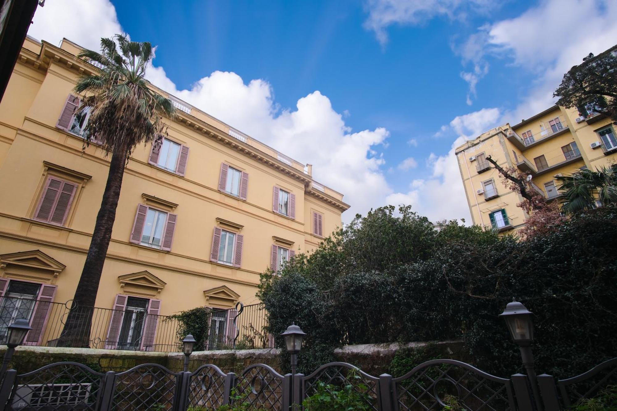 Pink Star Napoli Luxury Apartment Luaran gambar