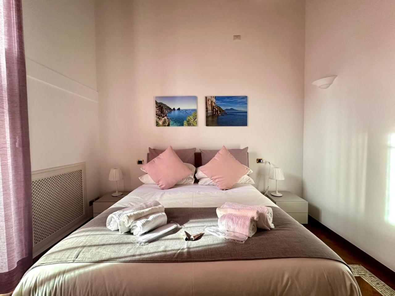 Pink Star Napoli Luxury Apartment Luaran gambar