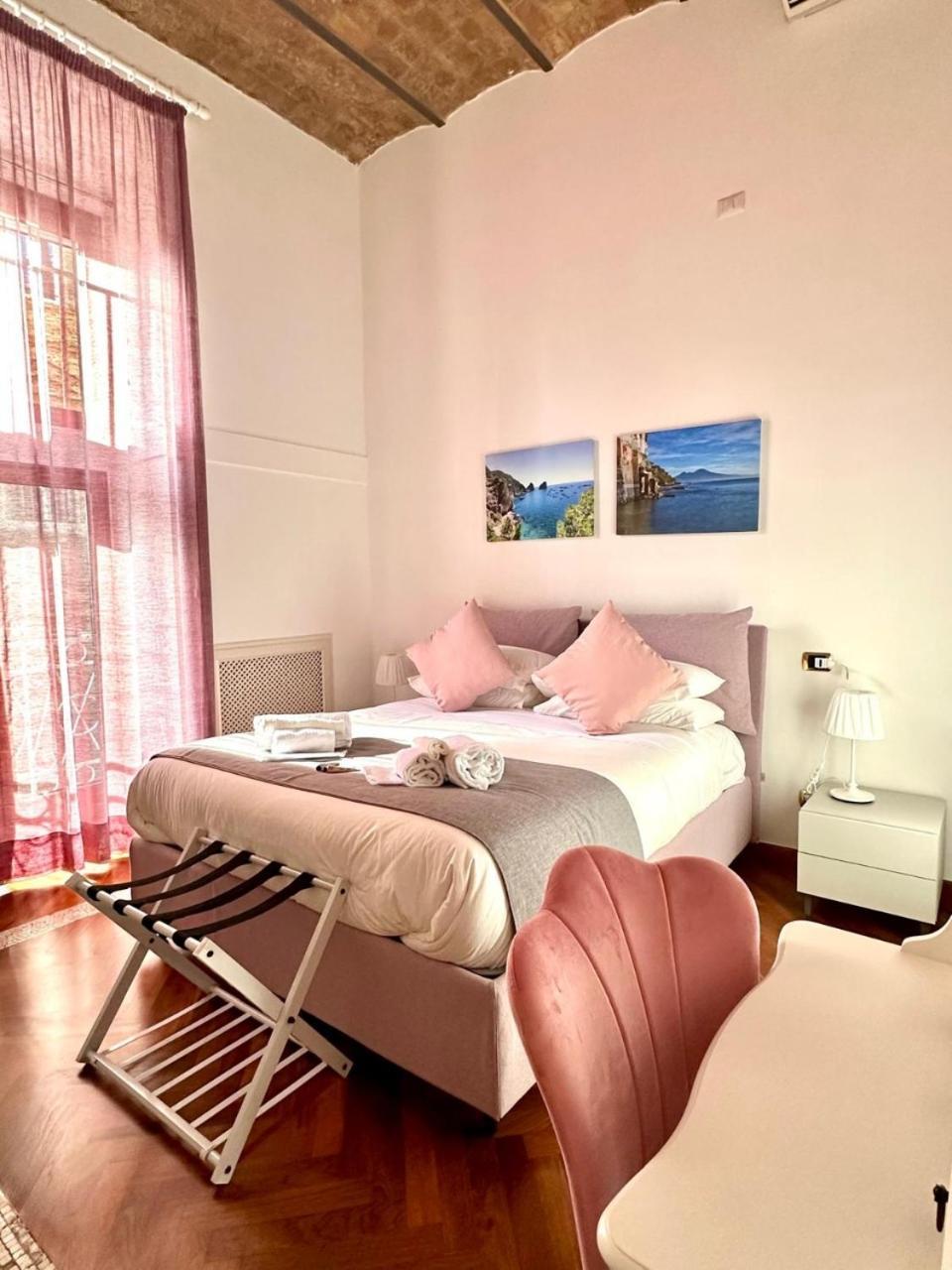 Pink Star Napoli Luxury Apartment Luaran gambar
